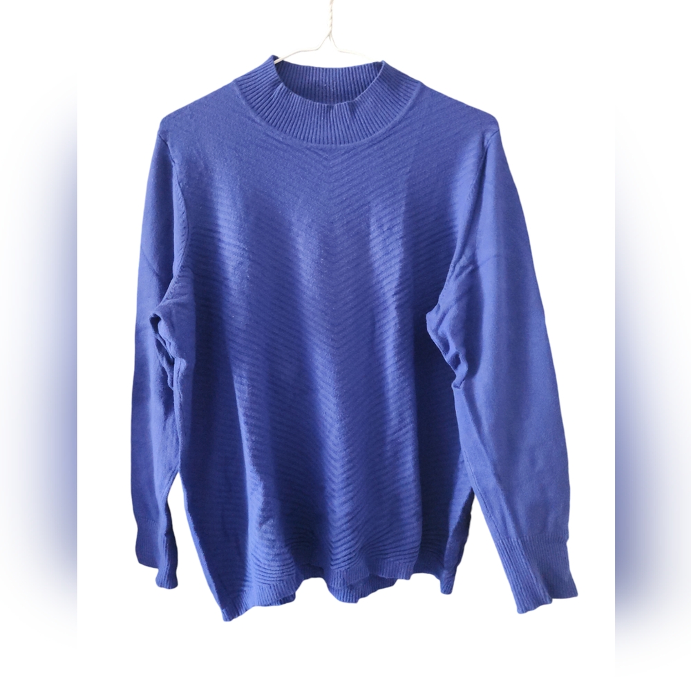 🤩4/$20 Blue Sweater - Picture 2 of 7